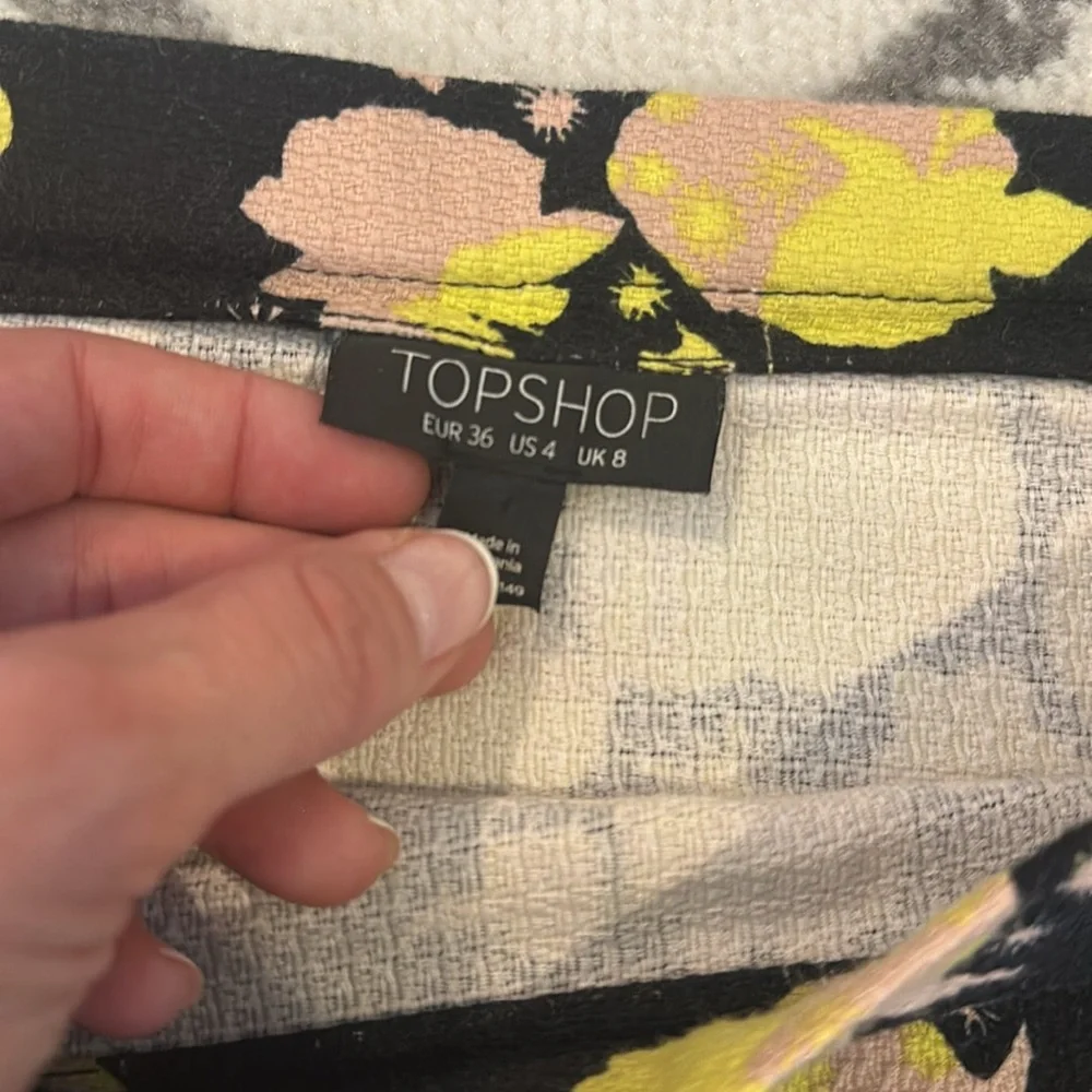 Topshop Black Floral Print Mini Skirt US4 UK8 from ASOS - Picture 5 of 7